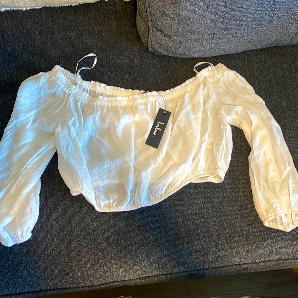 Beachy sheer off the shoulder crop top